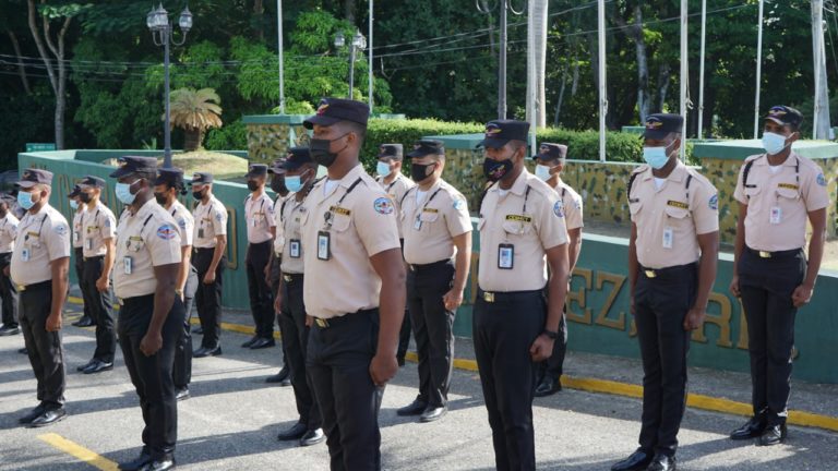 CESMET sortea cafetería como reconocimientos a los agentes de las estaciones del Metro SD