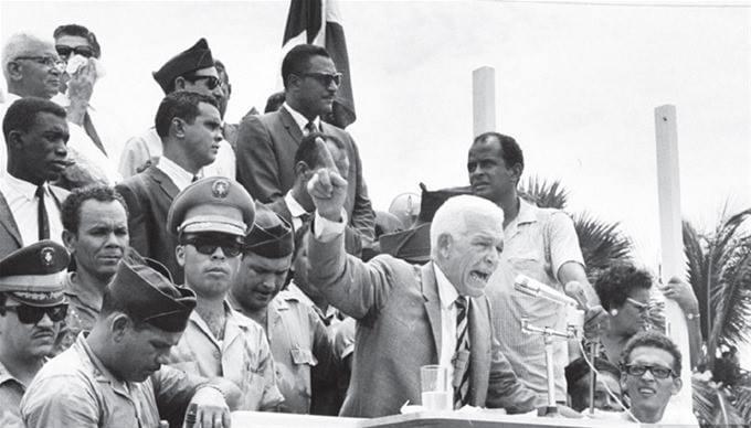 El 28 de abril de 1965: Graduación de generales