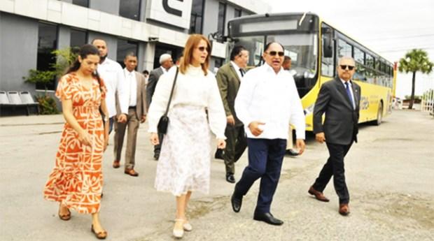 Embajadora de RD en Brasil visita al Grupo de Transporte Mochotran
