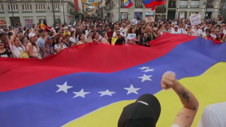 Al menos 24 muertos y más de 2 200 detenidos en las protestas contra los resultados en Venezuela