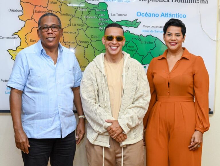 Daddy Yankee fue recibido en Comedores Económicos del Estado